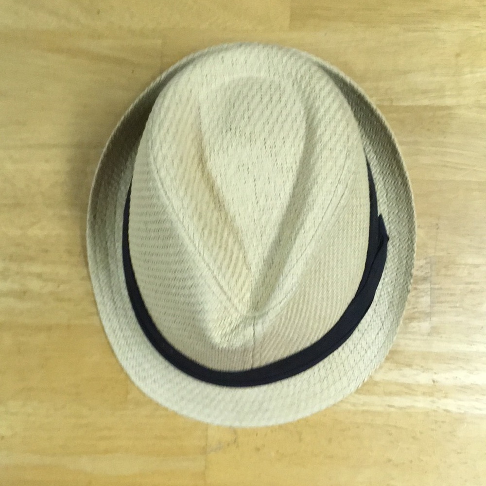 Fedora - Picture 2 of 2